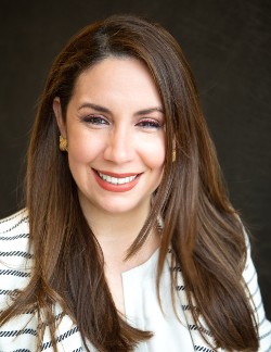 Martha Valenzuela Headshot
