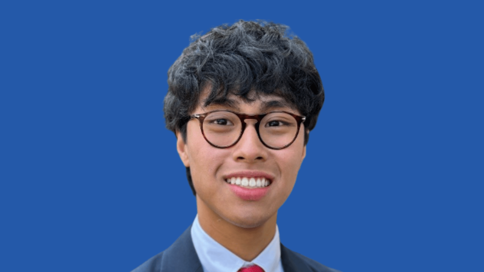     When preparing for a job interview, confidence is crucial. While most focus on perfecting resumes or practicing interview questions, there’s one element that’s often overlooked: interview attire. James Ong shares the benefit of the Cardinal Closet in helping students find the right clothes for a job interview.    