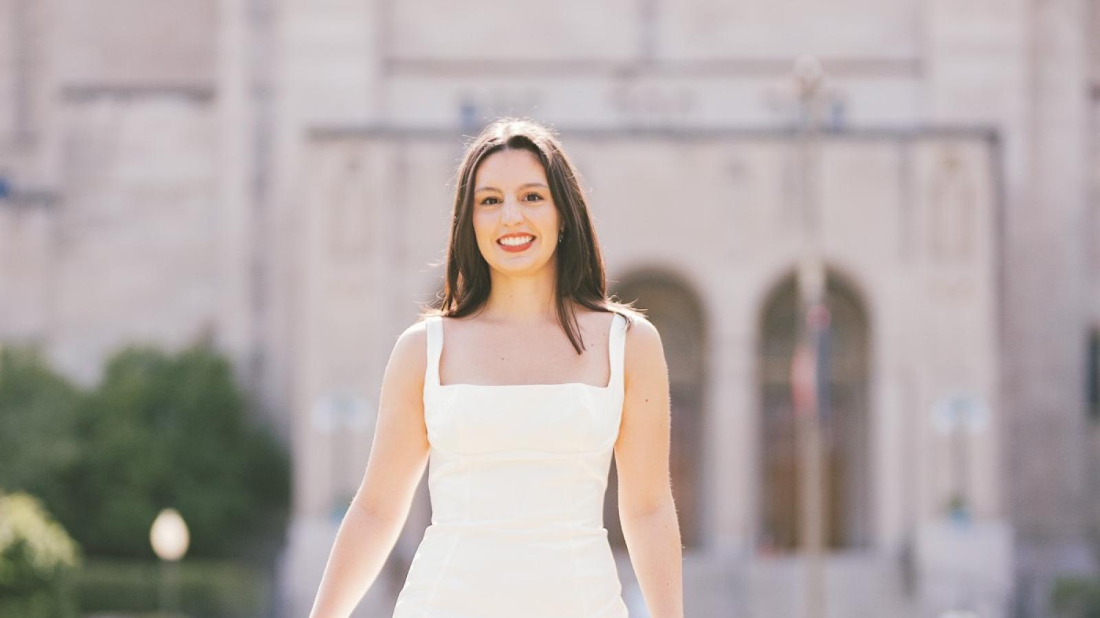 Sophy Blenkhorn, a 2023 Sales graduate is thriving as an Associate Sales Development Representative at Deltek. She shares how determination and growth propelled her from forging lifelong connections at networking events to fearlessly embracing change. 