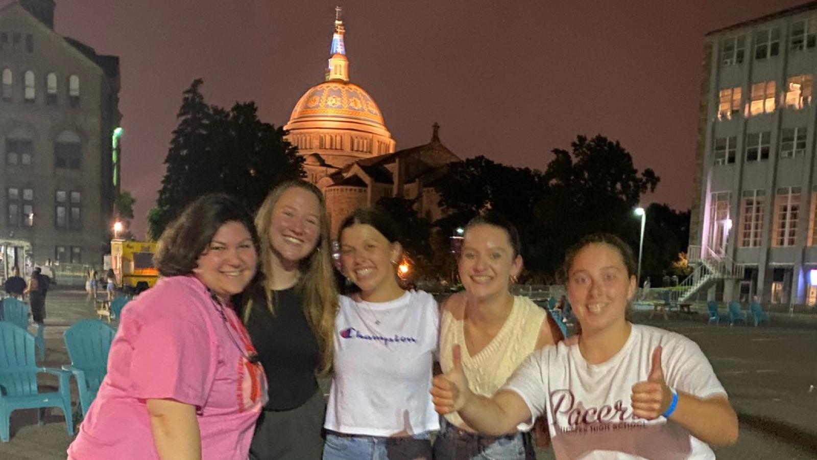 julia and friends on campus