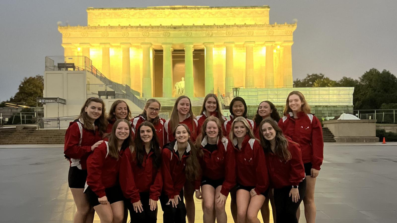 claudia and the CUA rowing team at the lincoln memorial