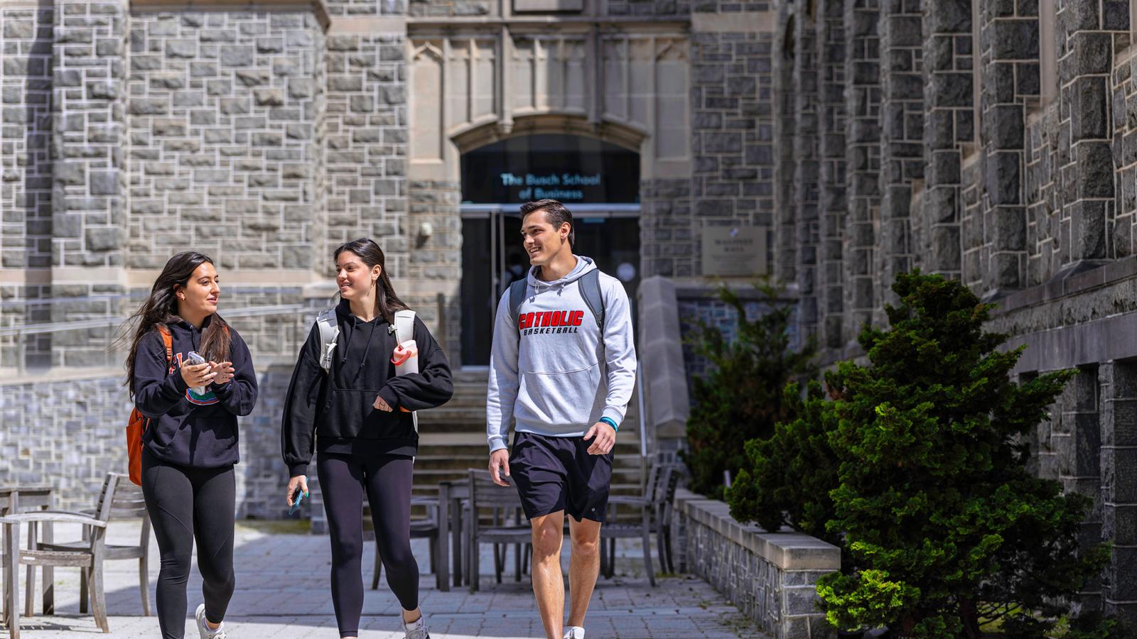 Busch students walking from class at Maloney.