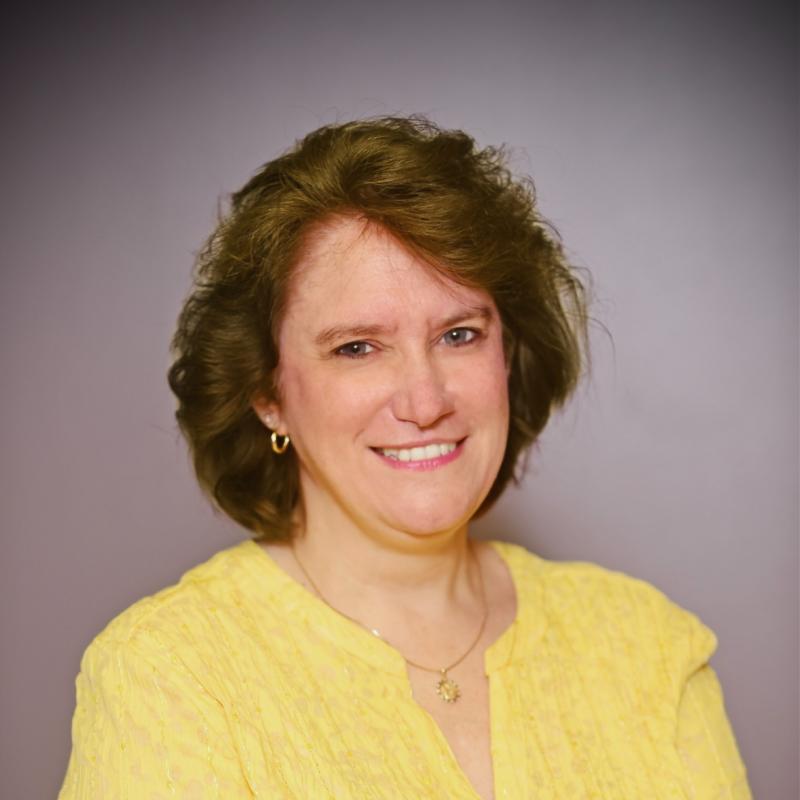 Headshot of Linda Kueter