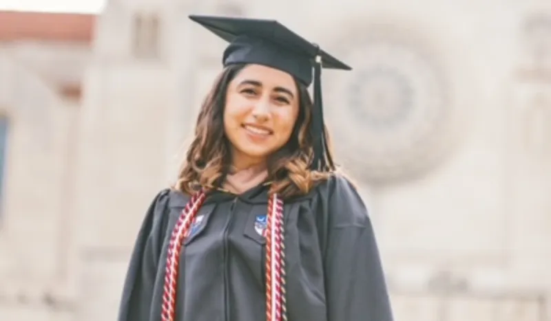 Caten Knopf graduated in 2023 with a degree in International Business. She dove into the world of international development as a Human Rights Intern at Istituto Internazionale Maria Ausiliatrice. From podcasting on social enterprises to representing at the World Bank Spring Meeting, her journey is inspirational.
