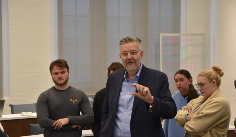 The entrepreneurship professors mingled with new and returning students for an evening filled with eating, socializing, and getting to know members of the entrepreneurship community.